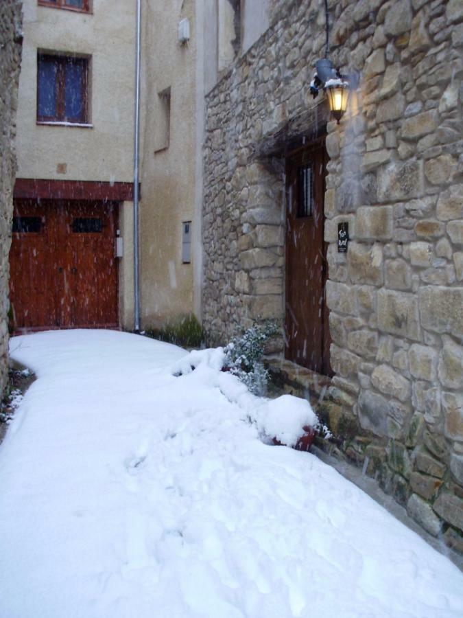 Гостевой дом Casa Miret Vallvert de Queralt Экстерьер фото